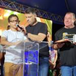 Prefeito Tuti inaugura agência de inovação de Assaí e entrega óculos para deficientes visuais