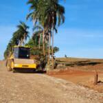 Prefeitura dá continuidade da readequação da estrada na Secção Maracatu