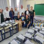 Festa da Educação: Entrega de kits escolares e uniformes para os alunos de Assaí
