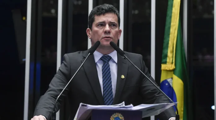 Sergio Moro celebra decisão do TSE que rejeitou ações contra seu mandato