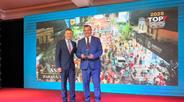 Assaí recebe seu troféu de TOP7, homologando, pelo segundo ano consecutivo, um dos 7 Melhores Conceitos De Comunidades Inteligentes Do Mundo