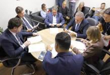 Comissão aprova projetos que fortalecem roteiros, eventos e atrativos turísticos do Paraná