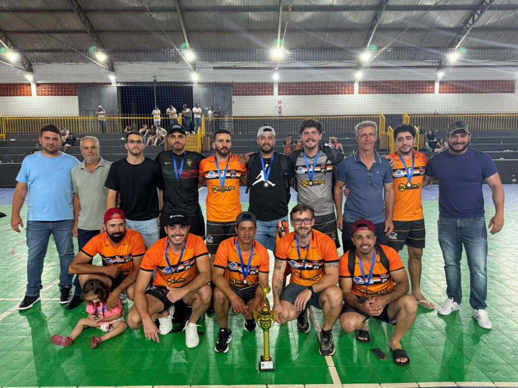 Ginásio lotado marca a final do Campeonato Municipal de Futsal em Primeiro de Maio