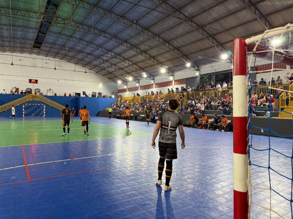 Ginásio lotado marca a final do Campeonato Municipal de Futsal em Primeiro de Maio
