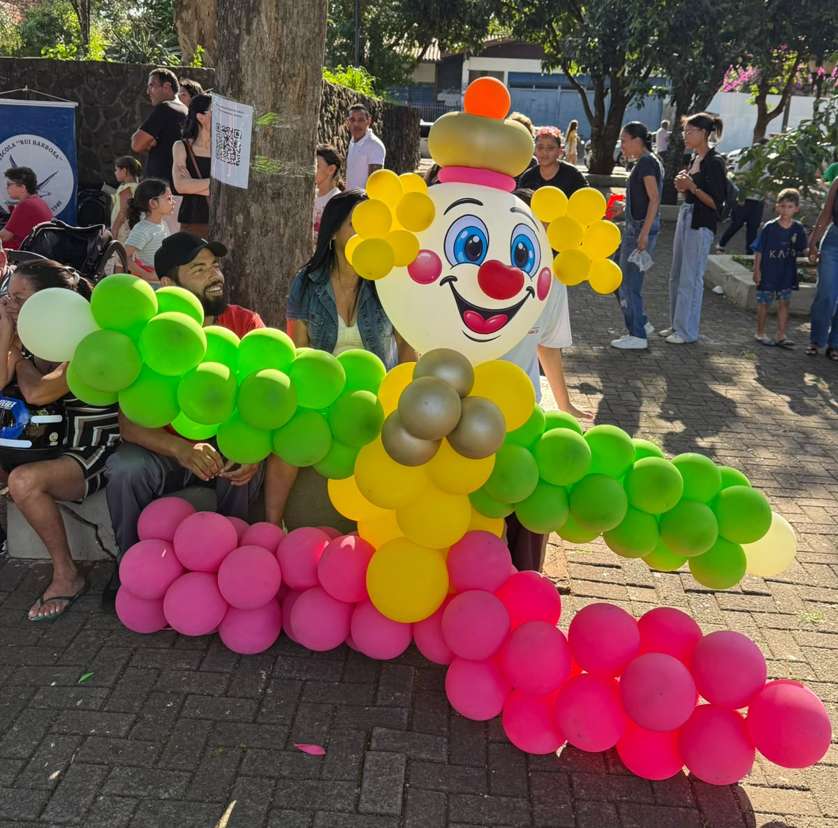 Festa das Crianças reúne milhares de pessoas em Cornélio Procópio e Congonhas Festa das Crianças reúne milhares de pessoas em Cornélio Procópio e Congonhas