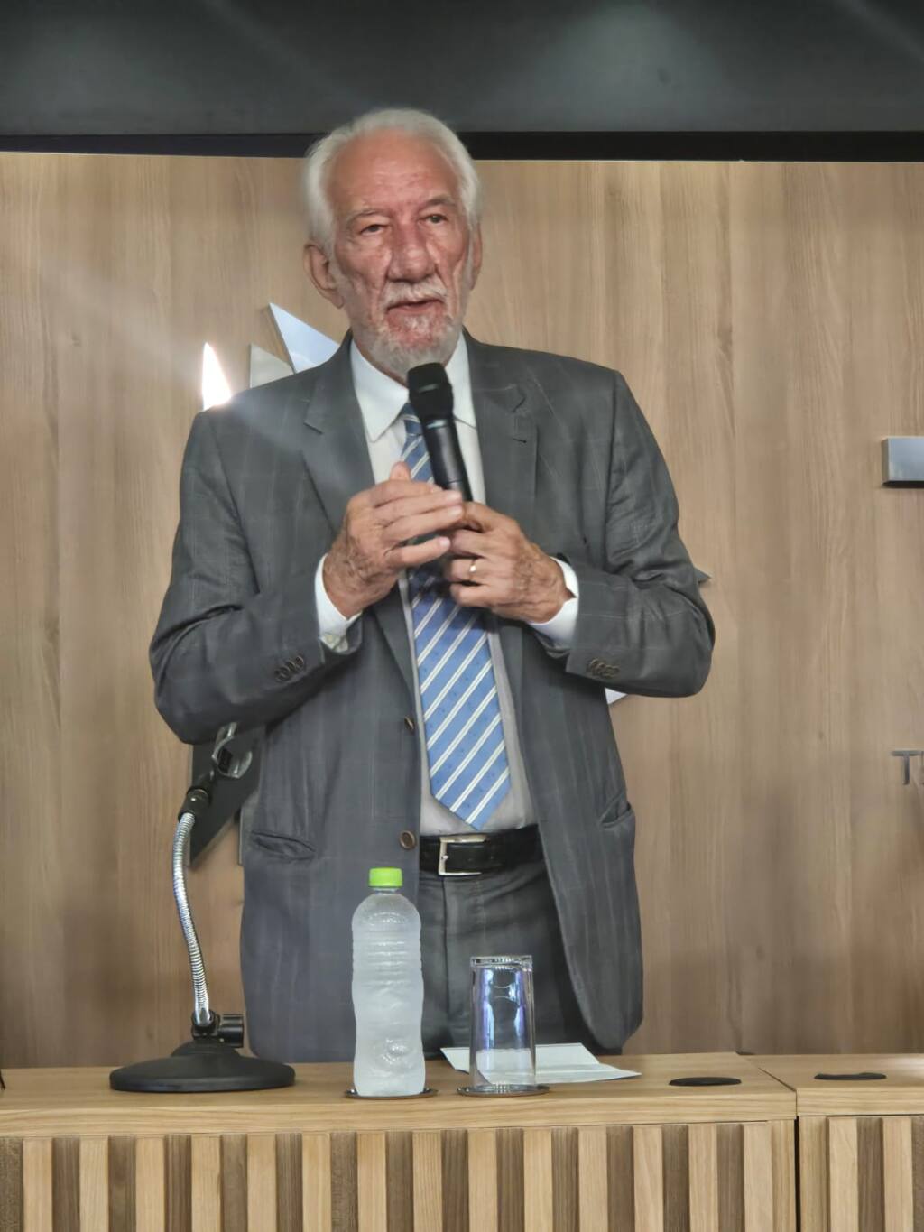 TCE/PR E SDGES lançam PROSPERA - Programa de Capacitação em Desenvolvimento Sustentável, voltado às lideranças locais