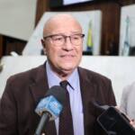 Romanelli explica peças orçamentárias aos estudantes universitários