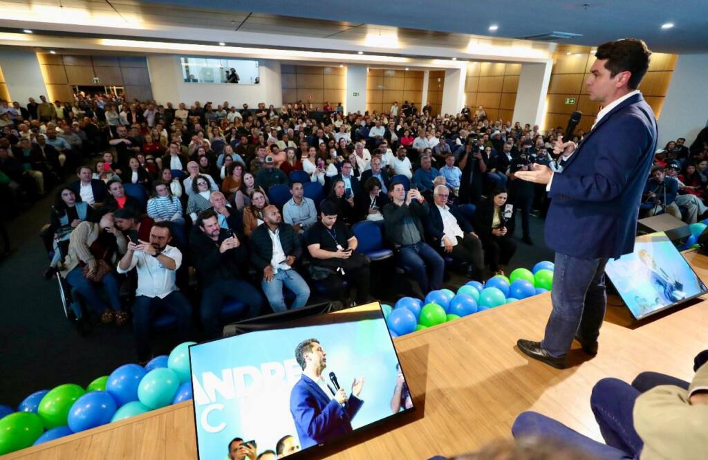 Alexandre Curi promove encontro em Umuarama com mais de 1.000 pessoas presentes
