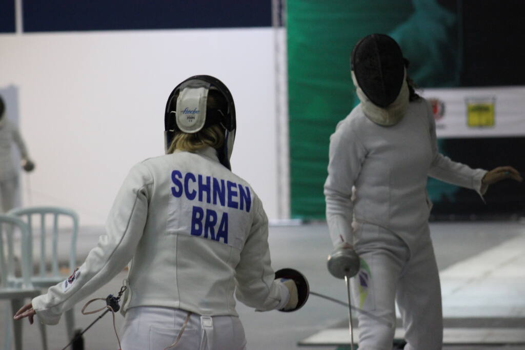 Circuito Paranaense de Esgrima chega na reta final