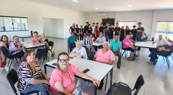 Inclusão Digital para a terceira idade de Assaí