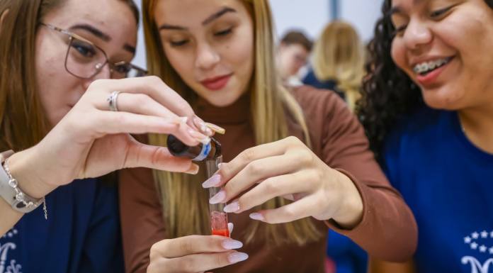 Feira gratuita em Londrina terá oficinas para ajudar estudantes na escolha da carreira
