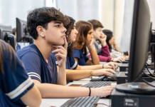Paraná tem a melhor taxa de frequência escolar do ensino médio do Brasil