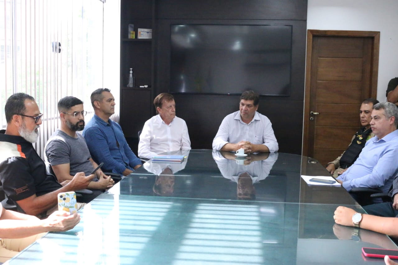 Prefeito apresenta novos secretários de Finanças, Meio Ambiente e Segurança