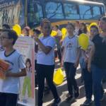 Passeata alerta para luta contra a exploração sexual de crianças e adolescentes
