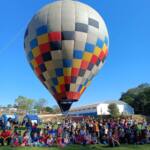 Festival de Balonismo atrai turistas e movimenta Rio Branco do Ivaí
