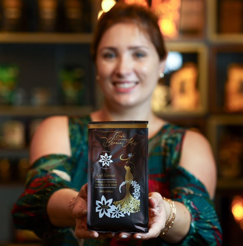 Cafés especiais de mulheres do Norte Pioneiro são expostos em feira no Chile