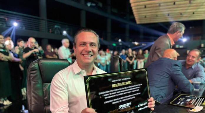 Palhares é homenageado durante inauguração da SportBay em Siqueira Campos