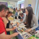 Guia Paraná Cidades é destaque no Festival das Cataratas 2025