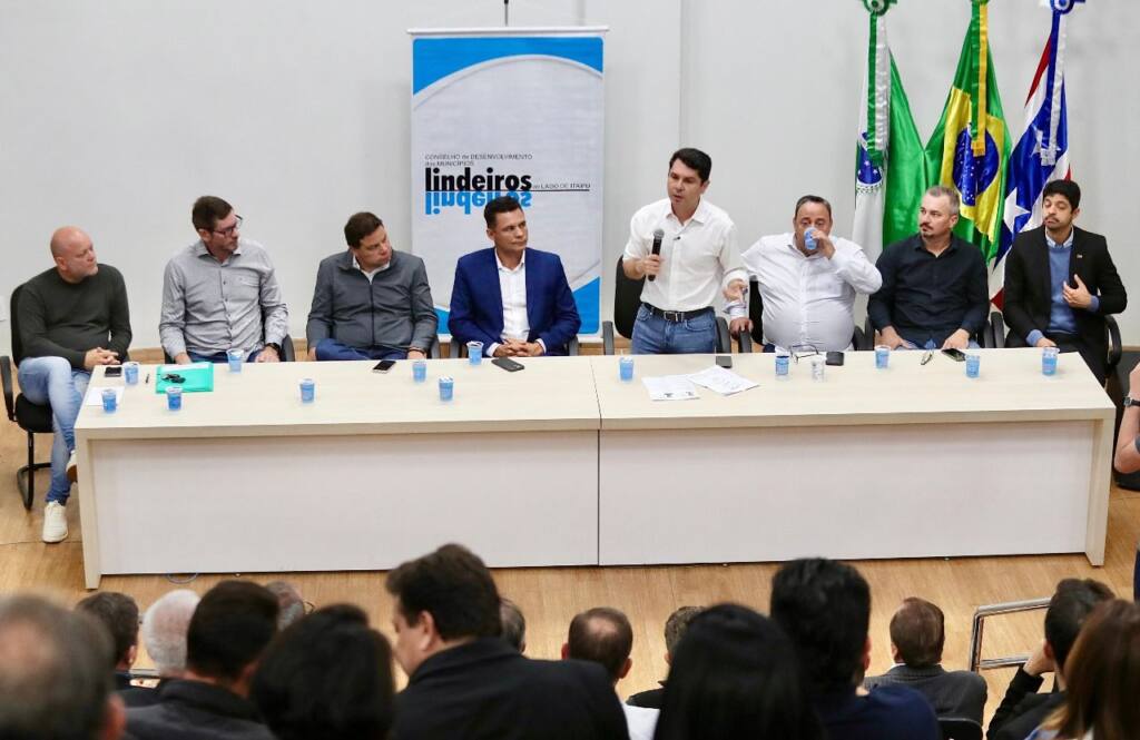 Na região Oeste, Curi afirma que burocracia não deve travar investimentos Na região Oeste, Curi afirma que burocracia não deve travar investimentos