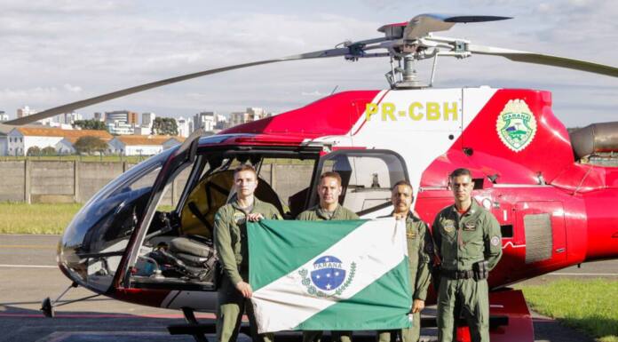 Helicóptero que vai ajudar vítimas das chuvas decola para o Rio Grande do Sul