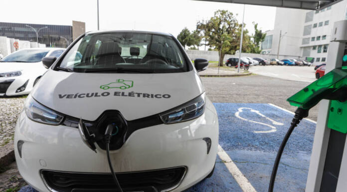 Venda de carros elétricos cresce 123% no primeiro trimestre de 2024 no Paraná