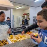 Arroz e feijão orgânicos: alimentação nas escolas estaduais ainda mais saudável Arroz e feijão orgânicos: alimentação nas escolas estaduais ainda mais saudável