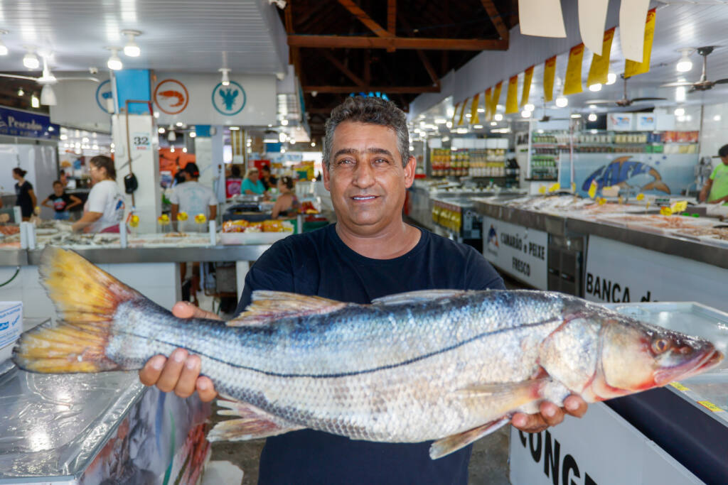 Comerciantes de Matinhos celebram aumento nas vendas com a revitalização da orlaFoto: Gabriel Rosa/AEN
