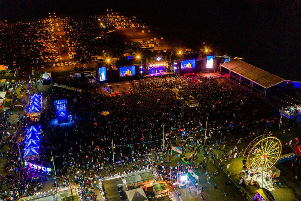 Agenda turística de maio tem Expoingá, blues em Antonina e festas do pinhão e cachaça Agenda turística de maio tem Expoingá, blues em Antonina e festas do pinhão e cachaça