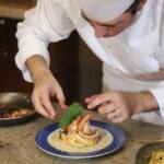 Serviços e turismo do Paraná crescem acima da média nacional no 1º semestre