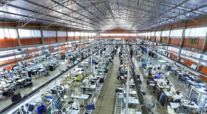 Indústria paranaense avança 4% no bimestre e ultrapassa patamar da pandemia