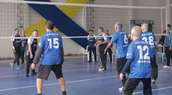 Jogos da Integração do Idoso 2024 começam em Maringá com equipes de 43 municípios