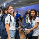 Ganhando o Mundo 2025: emoção de pais e alunos marca primeiros embarques do ano Ganhando o Mundo 2025: emoção de pais e alunos marca primeiros embarques do ano