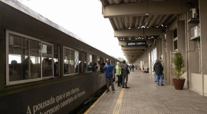 Turismo cresce 5,5% e serviços avançam 2,5% no primeiro semestre no Paraná Foto: Roberto Dziura Jr/AEN