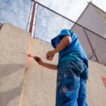 Novo decreto reforça programa do Paraná que utiliza presos para manutenção de escolas