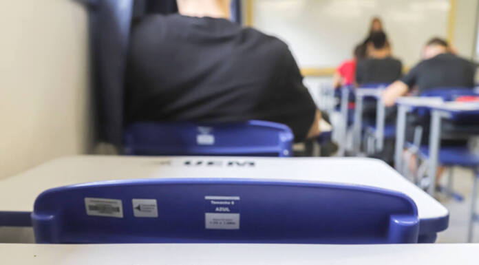UEM abre concurso com 82 vagas para docentes efetivos; salários vão até R$ 16,5 mil