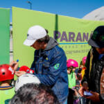 Bronze em Paris, Japinha ganha o carinho dos pequenos skatistas no Ginásio do Tarumã