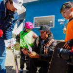 Bronze em Paris, Japinha ganha o carinho dos pequenos skatistas no Ginásio do Tarumã