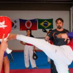 Geração Olímpica e Paralímpica: técnico Rodrigo Ferla transforma parataekwondo e quer medalhas Geração Olímpica e Paralímpica: técnico Rodrigo Ferla transforma parataekwondo e quer medalhas