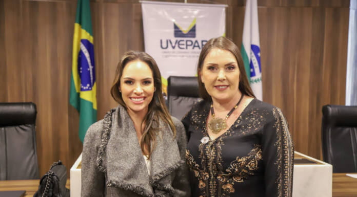 Deputada Maria Victoria (PP) participa da posse da nova diretoria da Uvepar