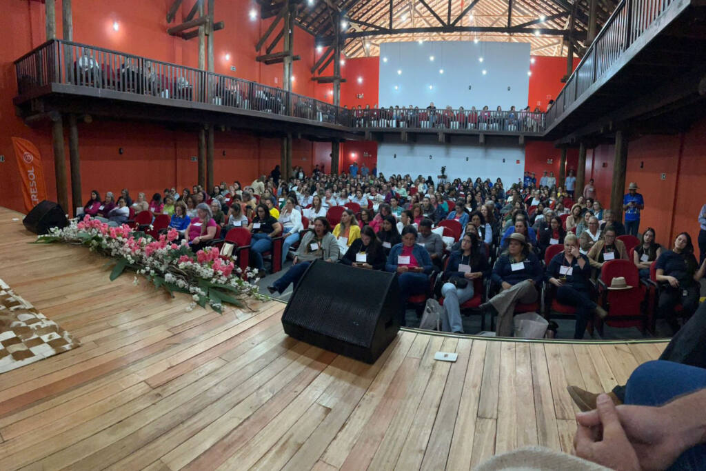 Com série de encontros, IDR-Paraná promove protagonismo feminino no campo Com série de encontros, IDR-Paraná promove protagonismo feminino no campo
