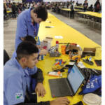 Robôs construídos por estudantes de Cascavel participam da 16ª Campus Party
