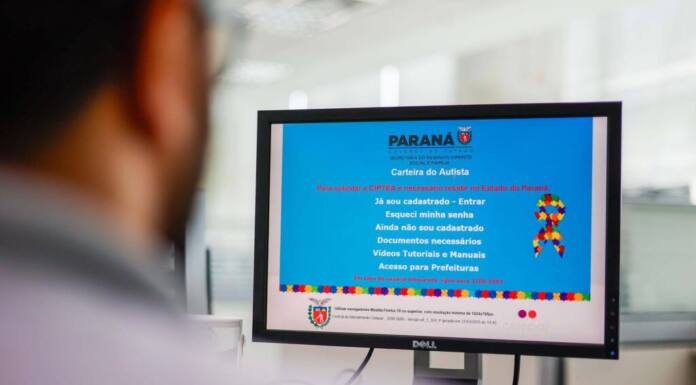 Paraná já entregou 36.081 Carteirinhas do Autista e faz mutirão para aumentar adesão
